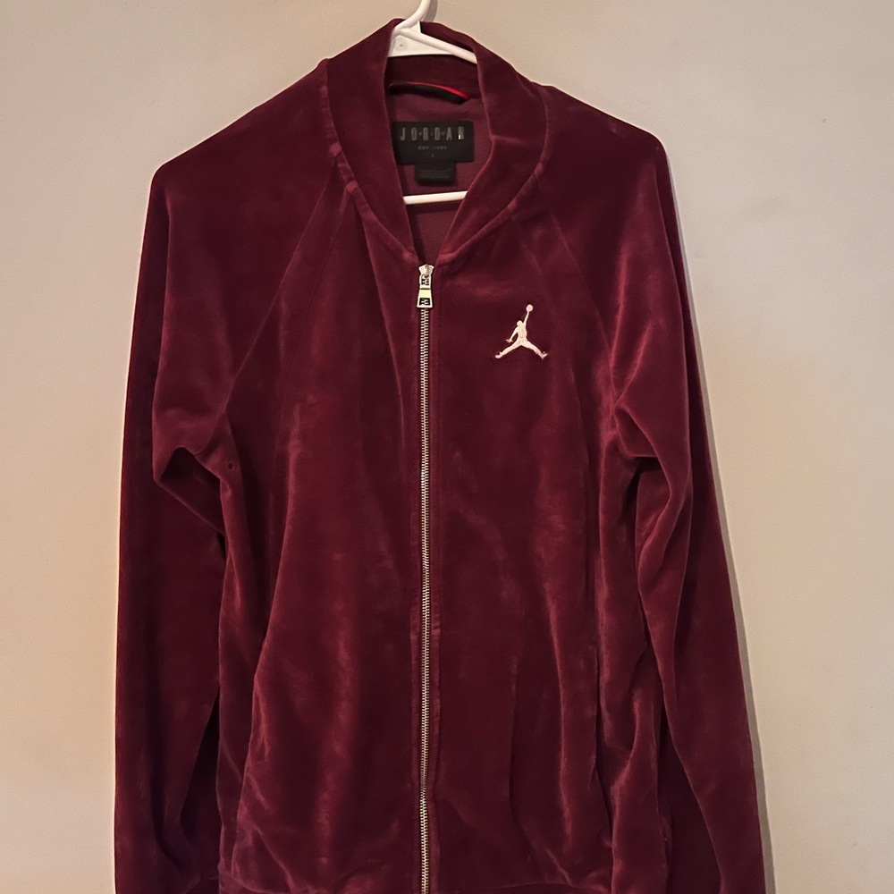 MICHAEL JORDAN Maroon velvet sweat suit top